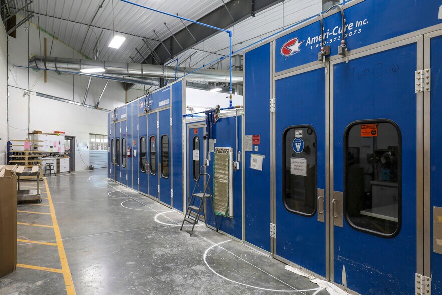 1500 Springhill Rd, Parksville, BC for sale - Interior Photo - Image 3 of 11