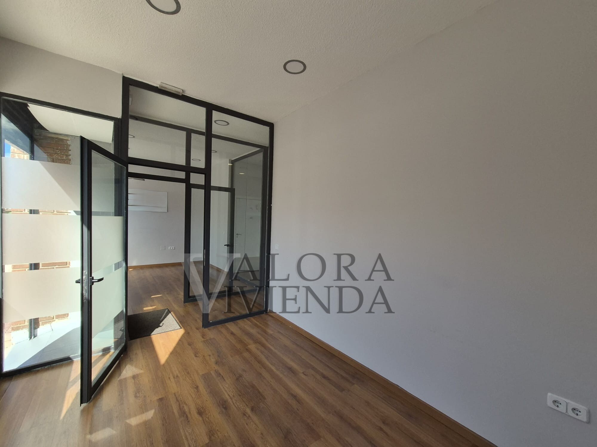 Retail in Alcorcón, Madrid for lease Primary Photo- Image 1 of 3