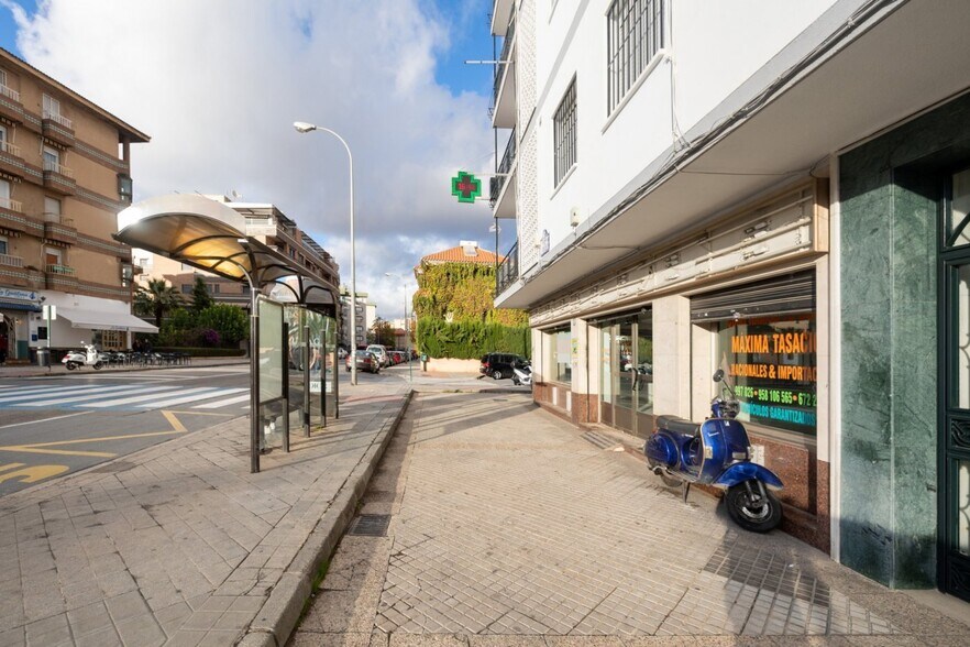 de Dílar, 9, Granada, Granada for sale - Building Photo - Image 2 of 18