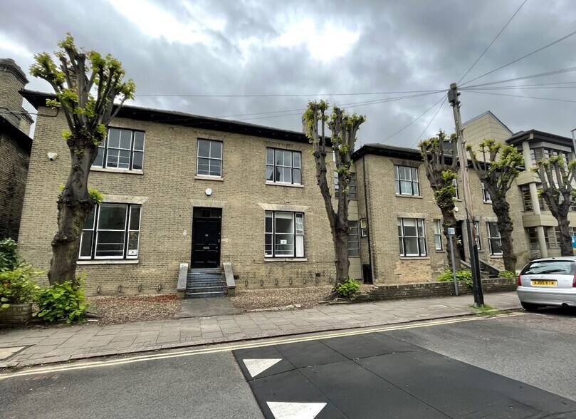 61-62 Bateman St, Cambridge à louer - Photo du bâtiment - Image 3 de 8