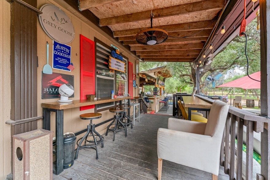 33855 Blanco Rd, Bulverde, TX for sale - Building Photo - Image 2 of 23