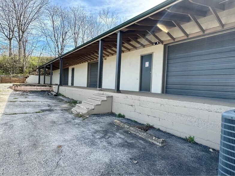 602 Veterans Dr, Florence, AL à vendre - Photo du bâtiment - Image 2 de 10
