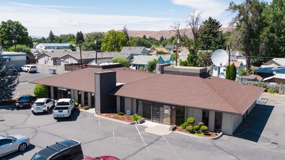 1201 W Lincoln Ave, Yakima, WA à vendre - Photo du bâtiment - Image 3 de 27