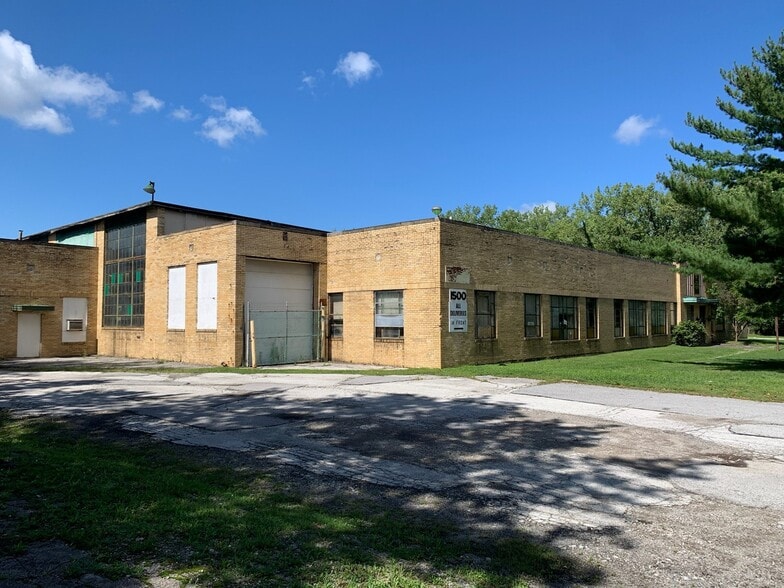 1500 E. 219th St. portefeuille de 2 propriétés à vendre sur LoopNet.ca - Photo du bâtiment - Image 2 de 3