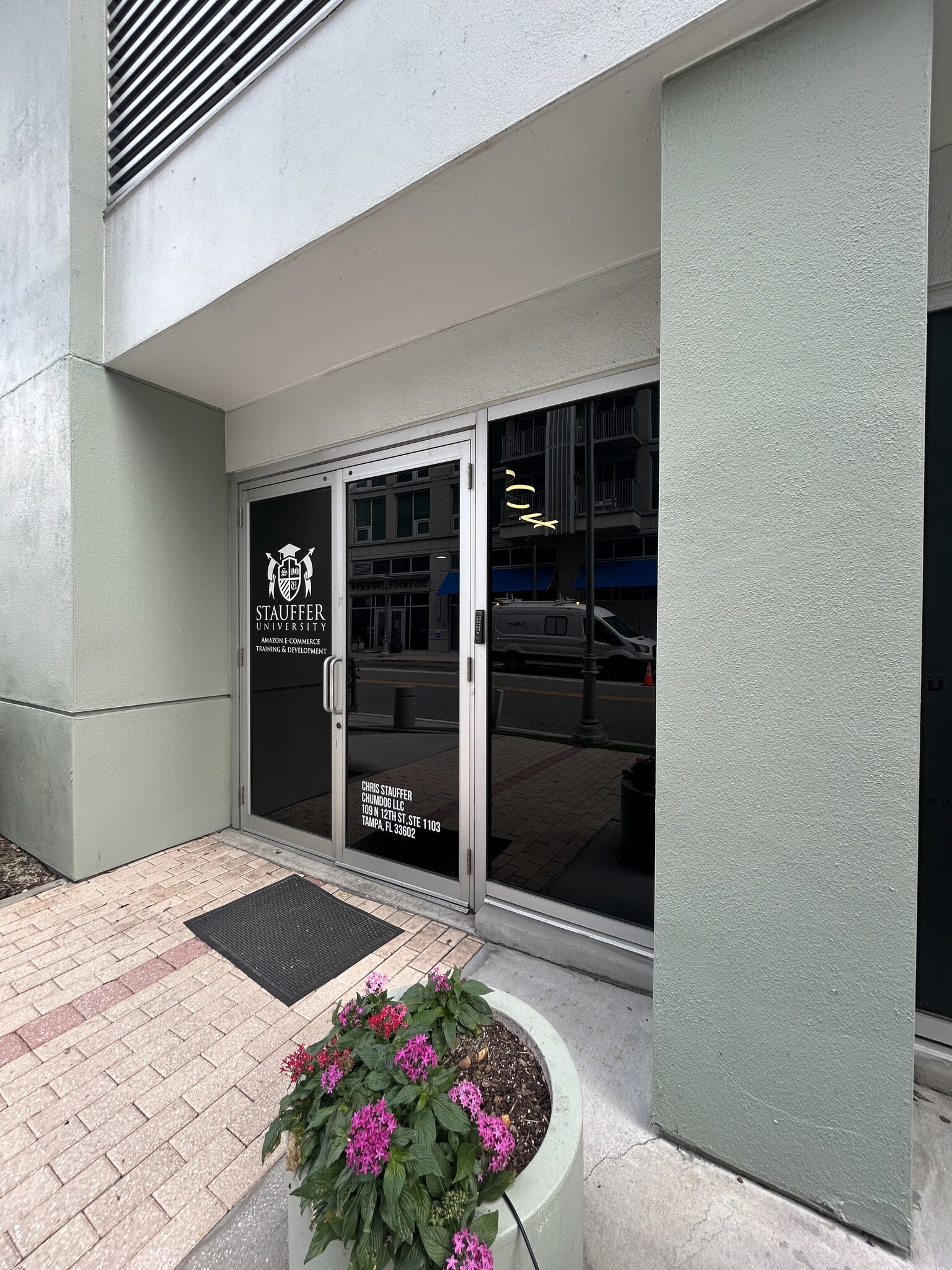 109 N 12th St, Tampa, FL for lease Primary Photo- Image 1 of 3