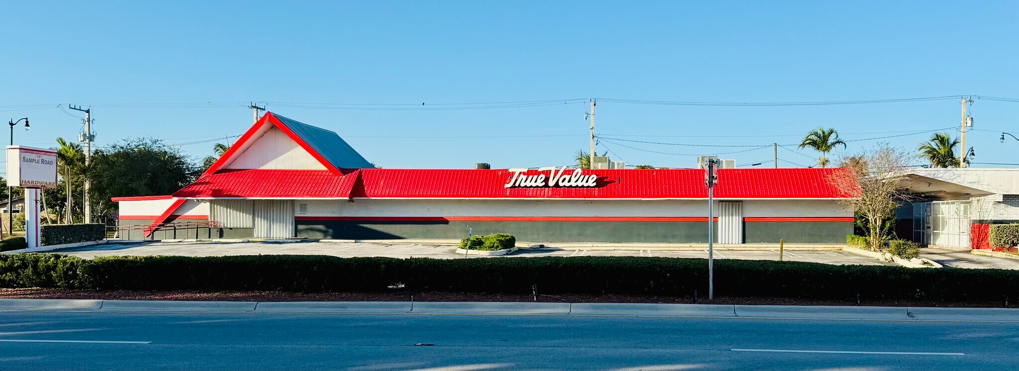 1601 E Sample Rd, Pompano Beach, FL à louer Photo du bâtiment- Image 1 de 21