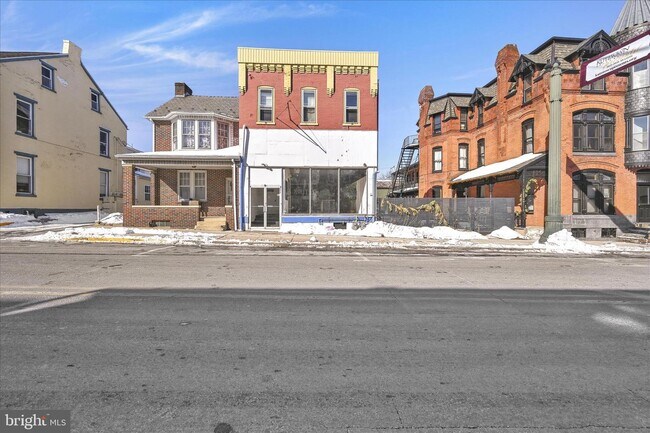 Plus de détails pour 325 W Main St, Kutztown, PA - Bureau/Commerce de détail à louer