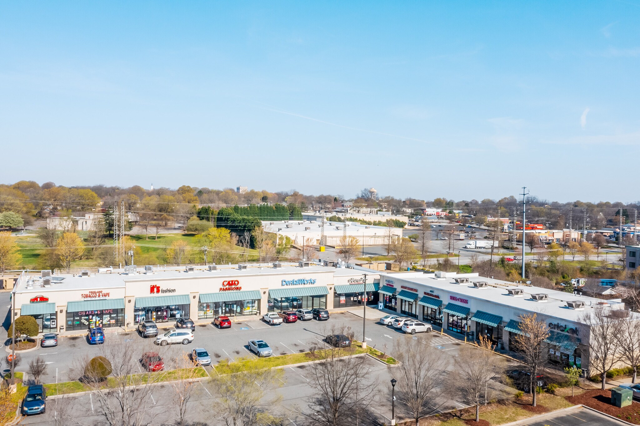 1030 Freeland Dr, Salisbury, NC à vendre Photo du bâtiment- Image 1 de 1