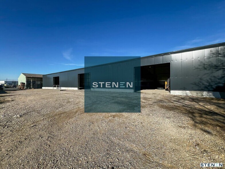 55 Route De Cheval Blanc, Cavaillon for lease - Building Photo - Image 3 of 6