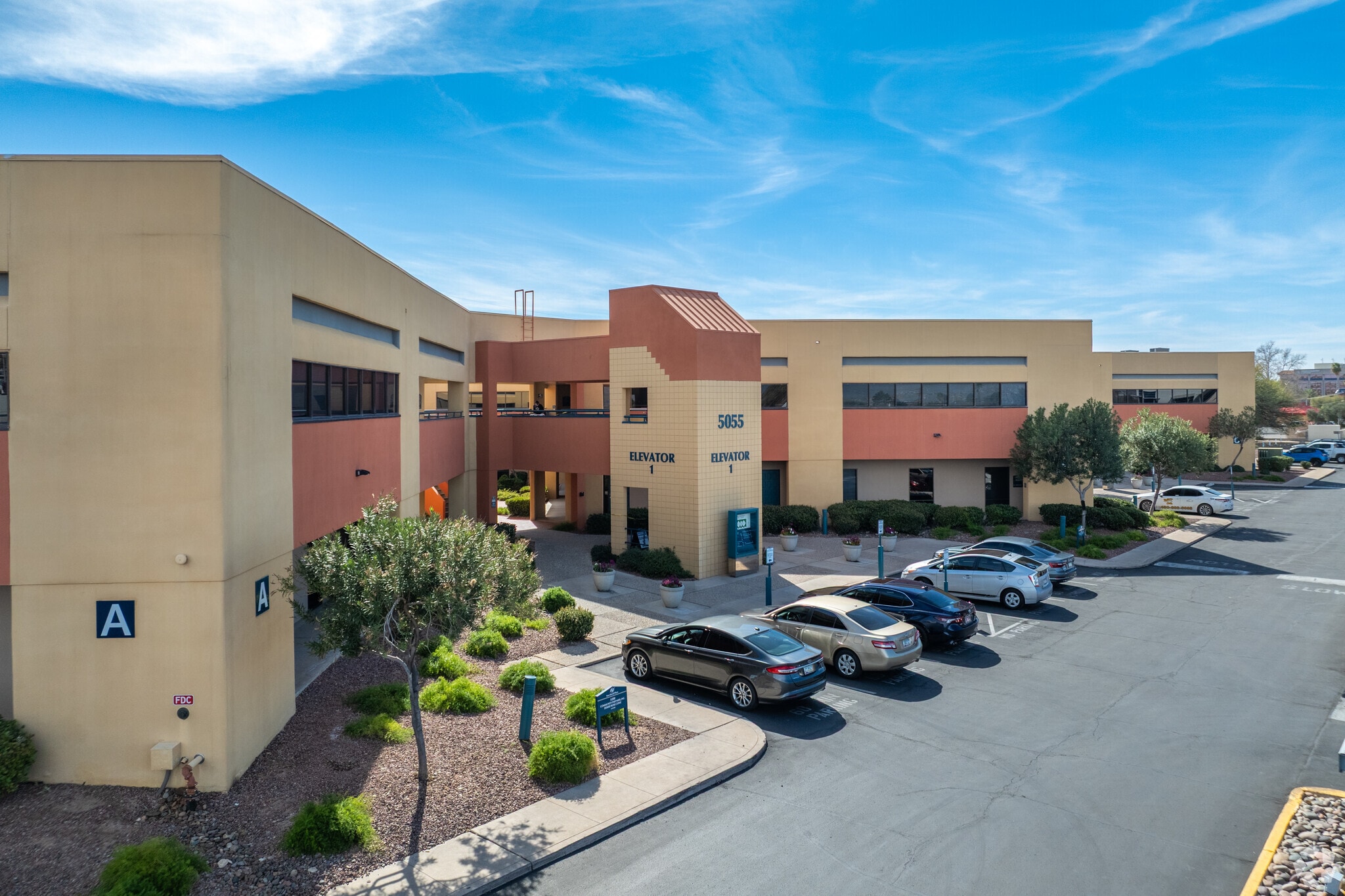 5055 E Broadway Blvd, Tucson, AZ for lease Primary Photo- Image 1 of 7