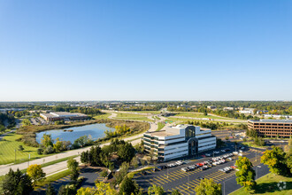 2701 Cambridge Ct, Auburn Hills, MI - aerial  map view