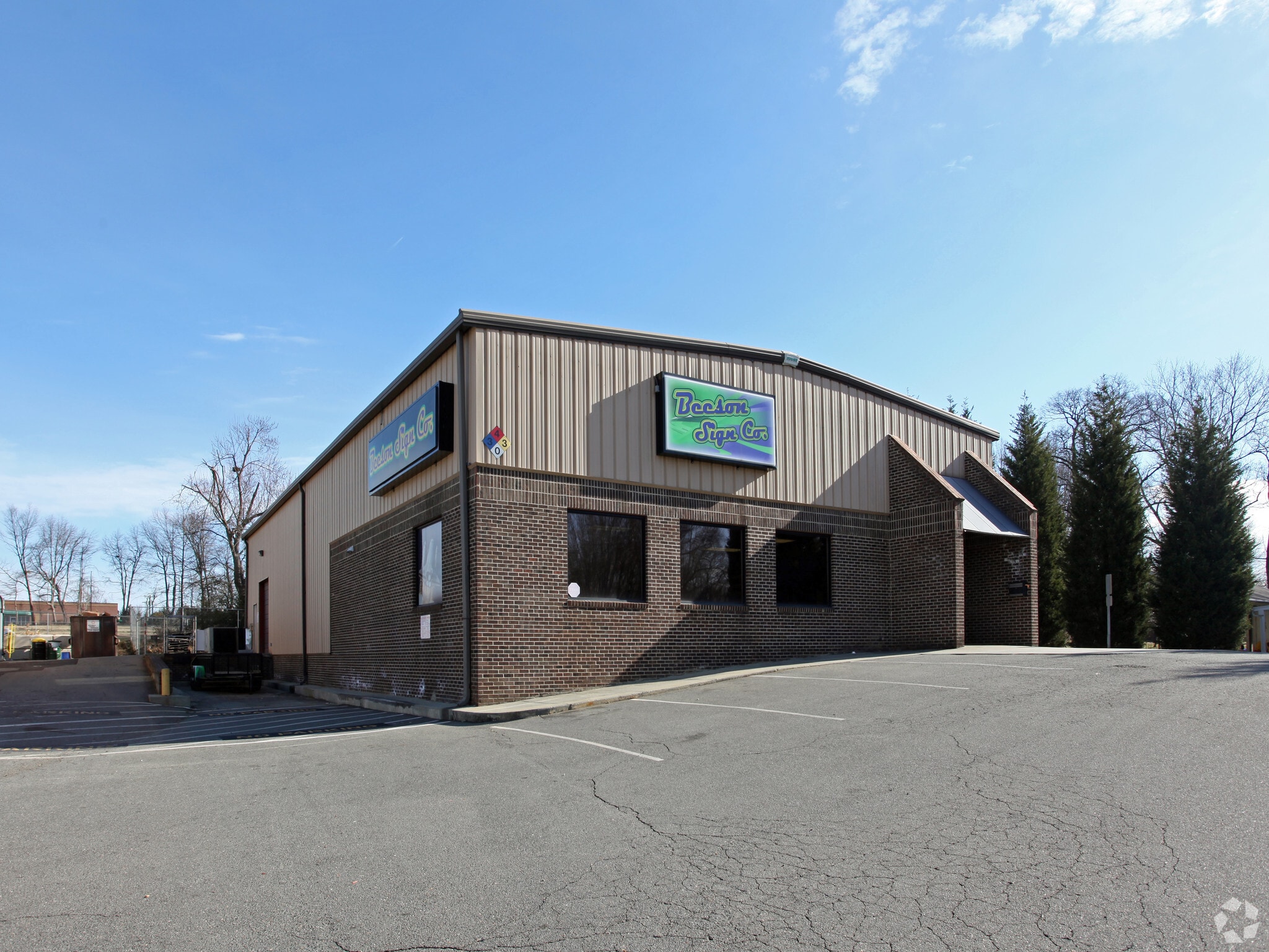 115 Adams St, Kernersville, NC for lease Primary Photo- Image 1 of 11