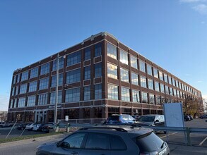 2550 University Ave W, Saint Paul, MN à louer Photo intérieure- Image 1 de 4