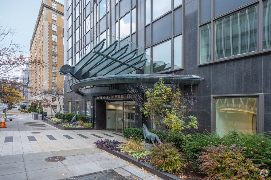 1130 17th St NW, Washington, DC à vendre - Photo du bâtiment - Image 2 de 6