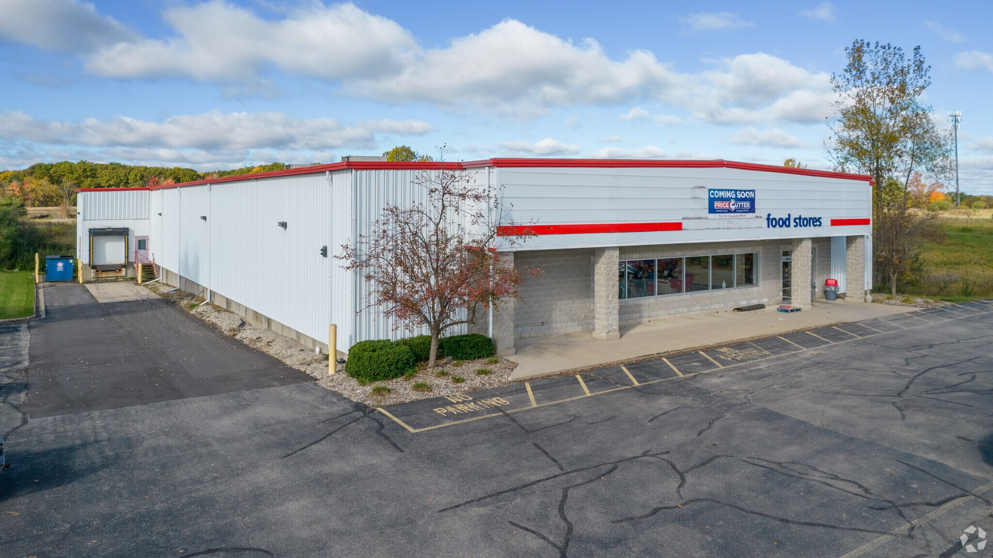 14301 White Creek Ave NE, Cedar Springs, MI for lease Primary Photo- Image 1 of 6