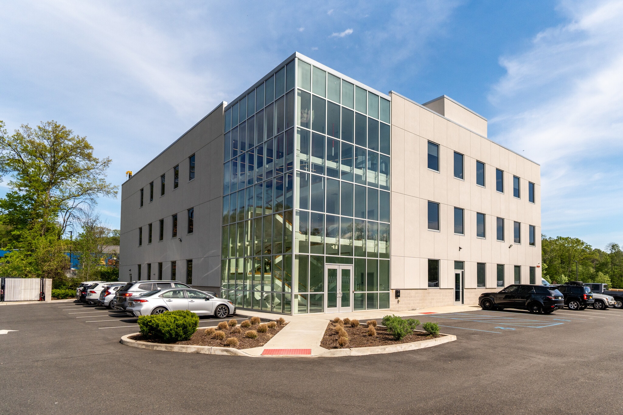 520 Landmark Dr, Congers, NY for sale Primary Photo- Image 1 of 10