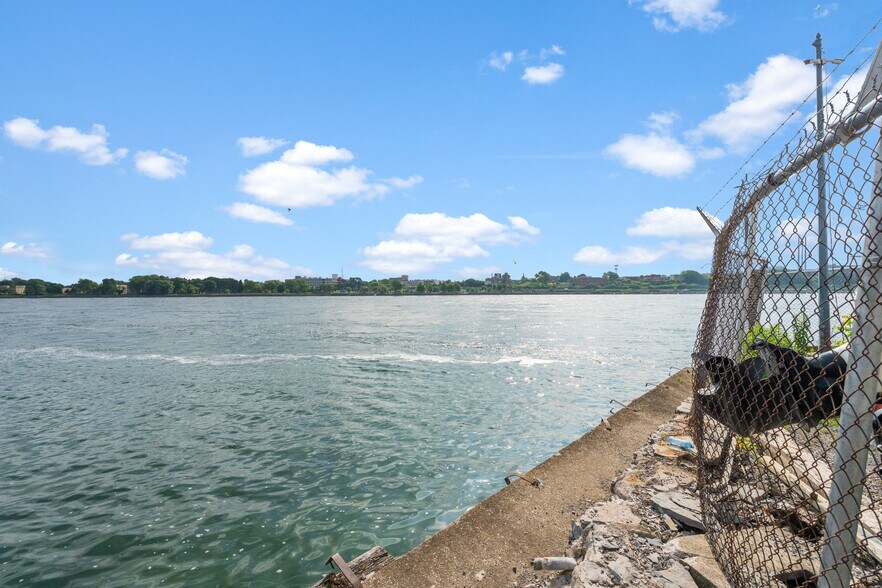 162 Niagara Blvd, Fort Erie, ON à vendre - Photo du bâtiment - Image 3 de 47