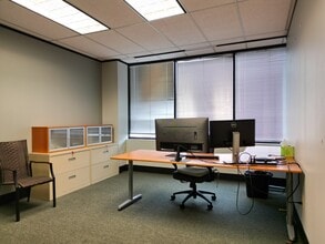 5252 Westchester St, Houston, TX for lease Building Photo- Image 2 of 5