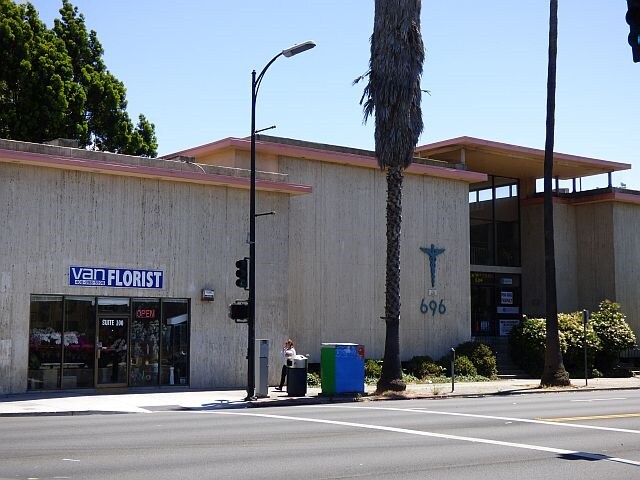 696 E Santa Clara St, San Jose, CA à louer - Photo du bâtiment - Image 3 de 4