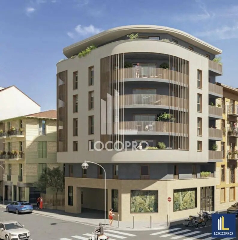 Retail in Nice for sale Building Photo- Image 1 of 2