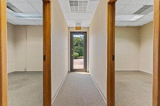 915 Judson Rd, Longview, TX for lease Interior Photo- Image 1 of 4