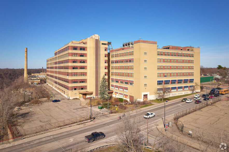 1405-1447 Saint Paul St, Rochester, NY for lease - Primary Photo - Image 1 of 19