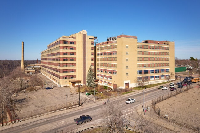 Plus de détails pour 1405-1447 Saint Paul St, Rochester, NY - Bureau aux enchères