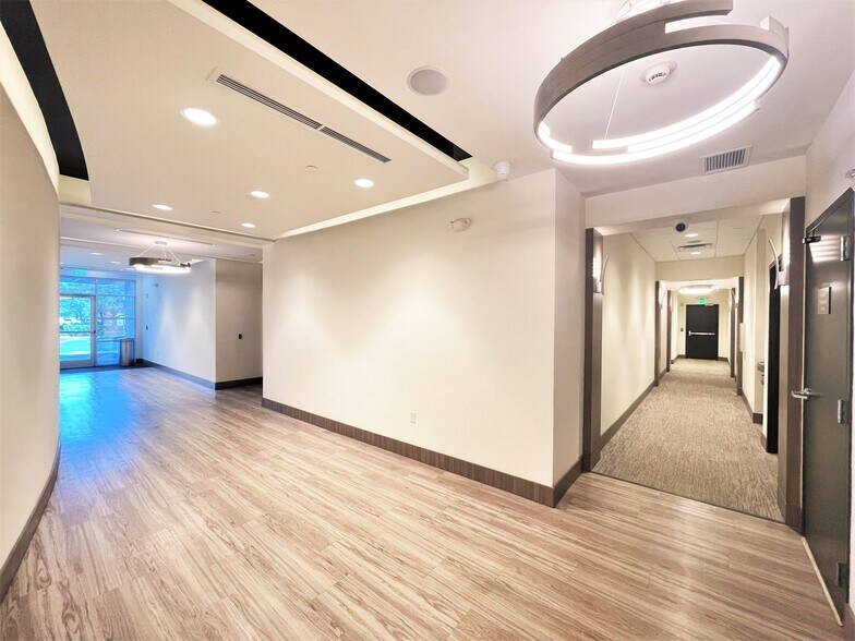 1485 International Pky, Lake Mary, FL à louer - Photo intérieure - Image 3 de 12