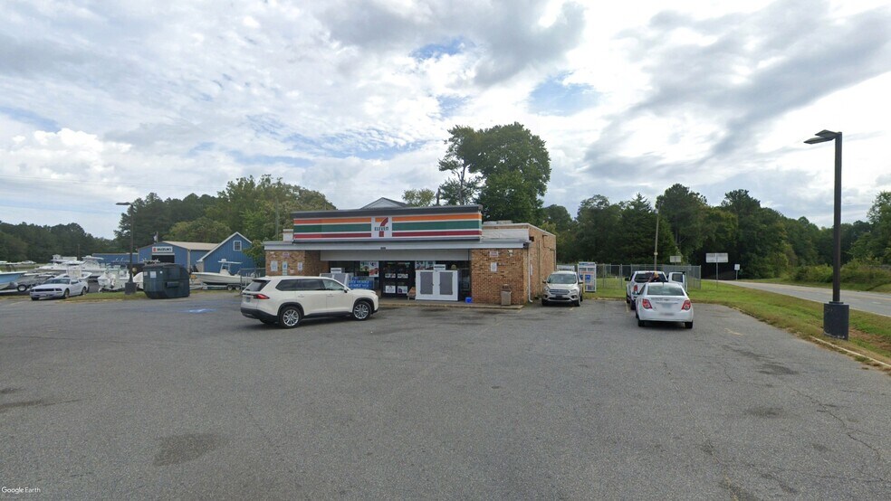 14865 George Washington Memorial Hwy, Saluda, VA à vendre - Photo du bâtiment - Image 3 de 6
