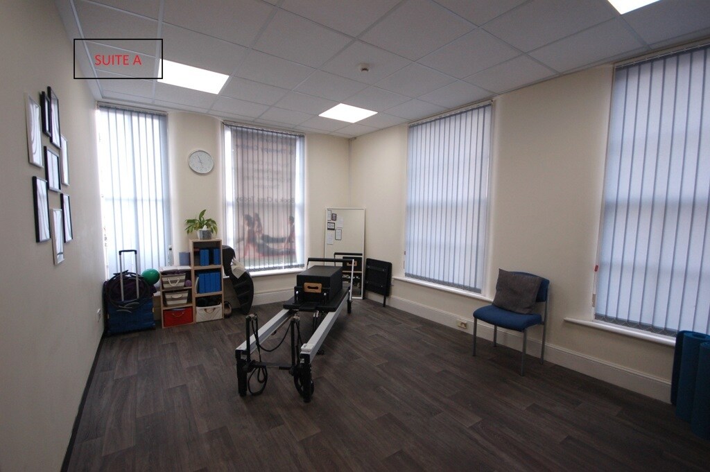 9 High St, Lutterworth for sale Interior Photo- Image 1 of 3