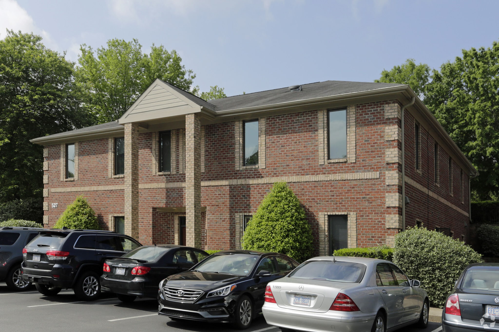 527 Keisler Dr, Cary, NC à vendre Photo principale- Image 1 de 26
