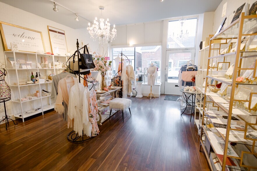 118-120 W Benson St, Cincinnati, OH à louer - Photo du bâtiment - Image 3 de 4