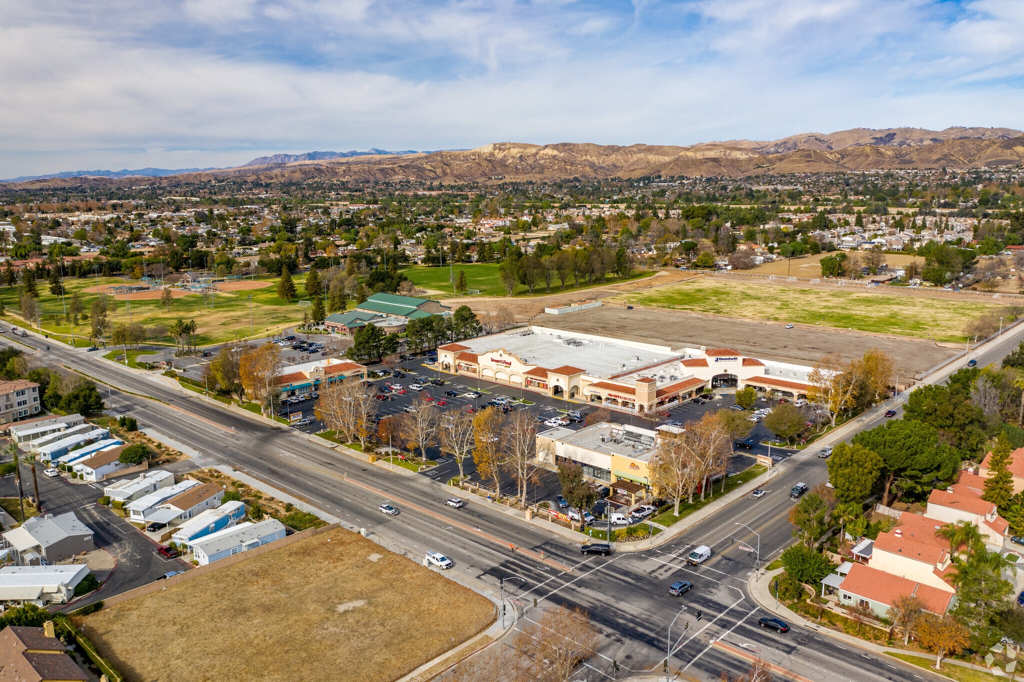 5197 E Los Angeles Ave, Simi Valley, CA à louer Aérien- Image 1 de 20