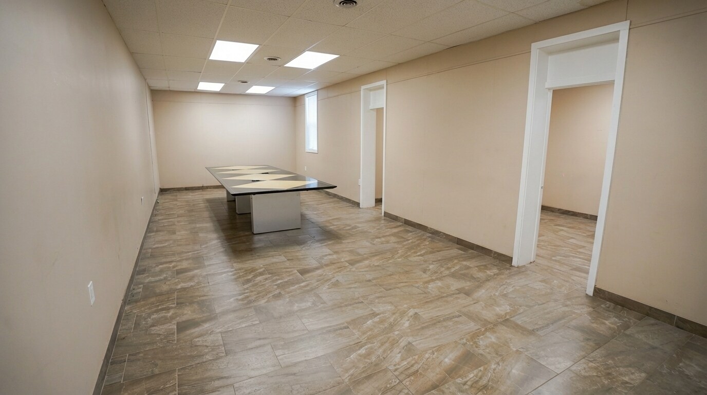 700 Franklin Blvd, Cambridge, ON for lease Interior Photo- Image 1 of 27