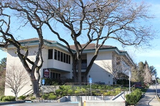 2723 Crow Canyon Rd, San Ramon, CA à louer Photo du bâtiment- Image 2 de 3