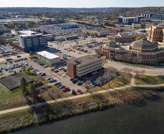 Plus de détails pour 300 3rd Ave SE, Rochester, MN - Bureau à vendre