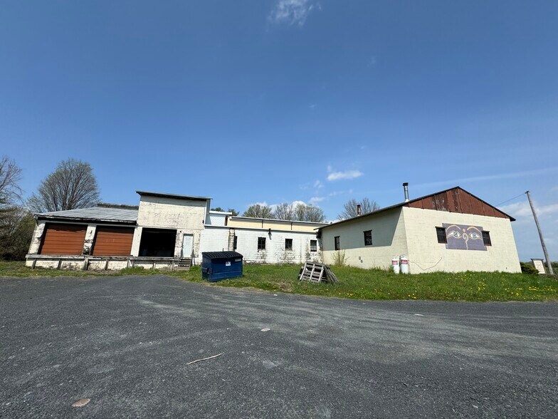 116 Costa Rd, Highland, NY à vendre - Photo du bâtiment - Image 2 de 6
