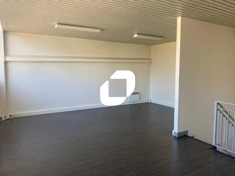 Flex dans SAINT-OUEN-L'AUMONE à louer - Photo intérieure - Image 3 de 26