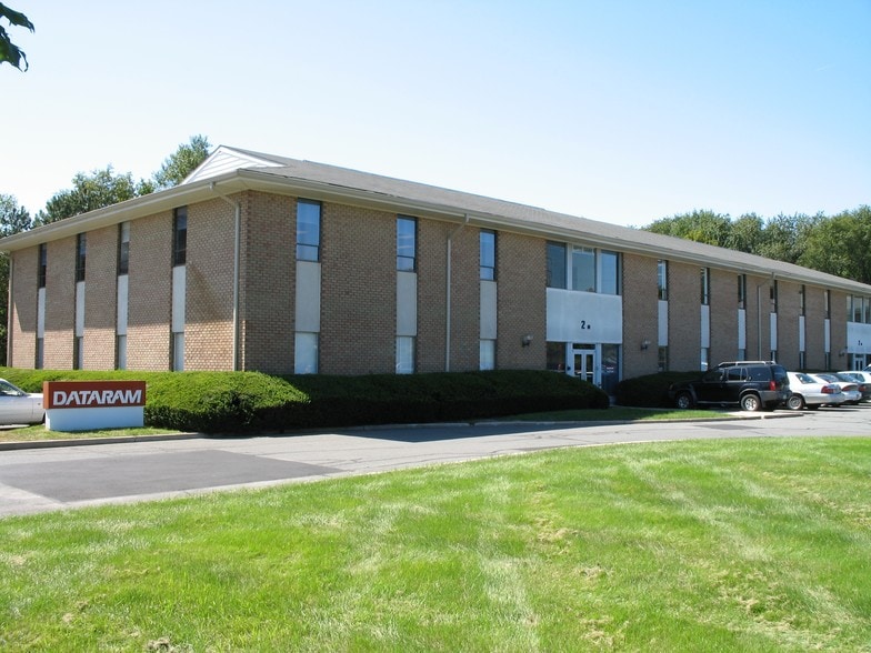 186 Princeton Hightstown Rd, West Windsor, NJ à louer - Photo du bâtiment - Image 2 de 6