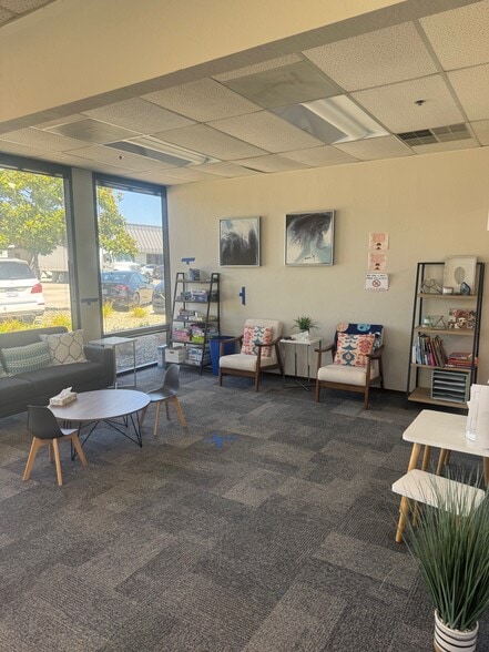 1200 Industrial Rd, San Carlos, CA for lease - Interior Photo - Image 3 of 21