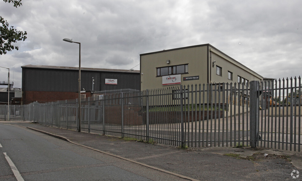 Gough Rd, Bilston for lease - Primary Photo - Image 1 of 3