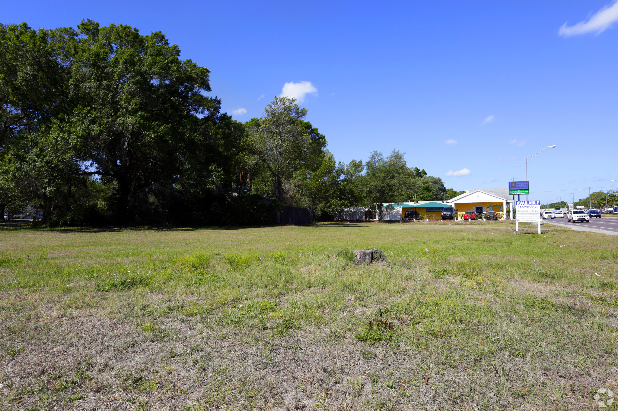 1010 W Hillsborough Ave, Tampa, FL à louer Photo principale- Image 1 de 11