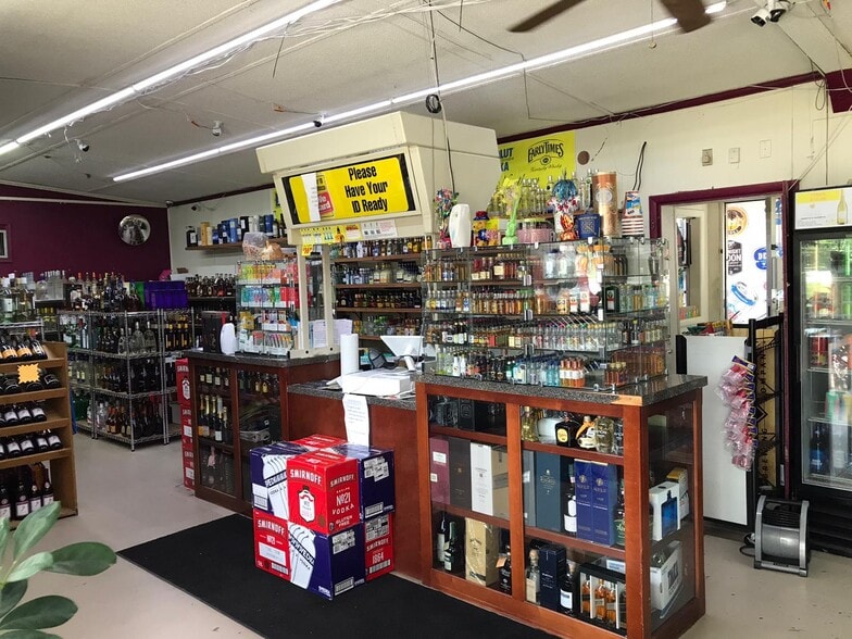1202 S 1st St, Jesup, GA à vendre - Photo du bâtiment - Image 2 de 2