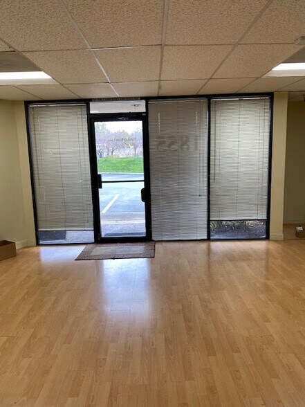 1855-1875 O'Toole Ln, San Jose, CA à vendre - Photo du bâtiment - Image 3 de 9