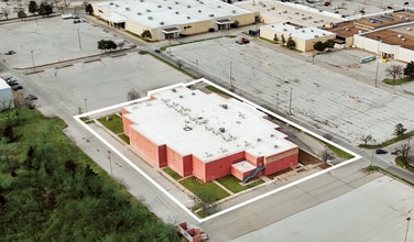 1111 E Army Post Rd, Des Moines, IA for lease Building Photo- Image 1 of 1