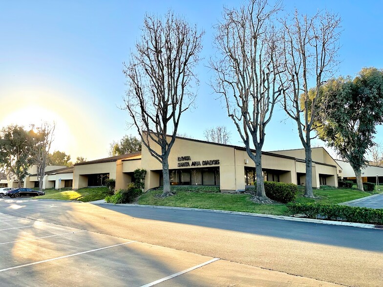 1820 E Deere Ave, Santa Ana, CA for sale - Building Photo - Image 2 of 4