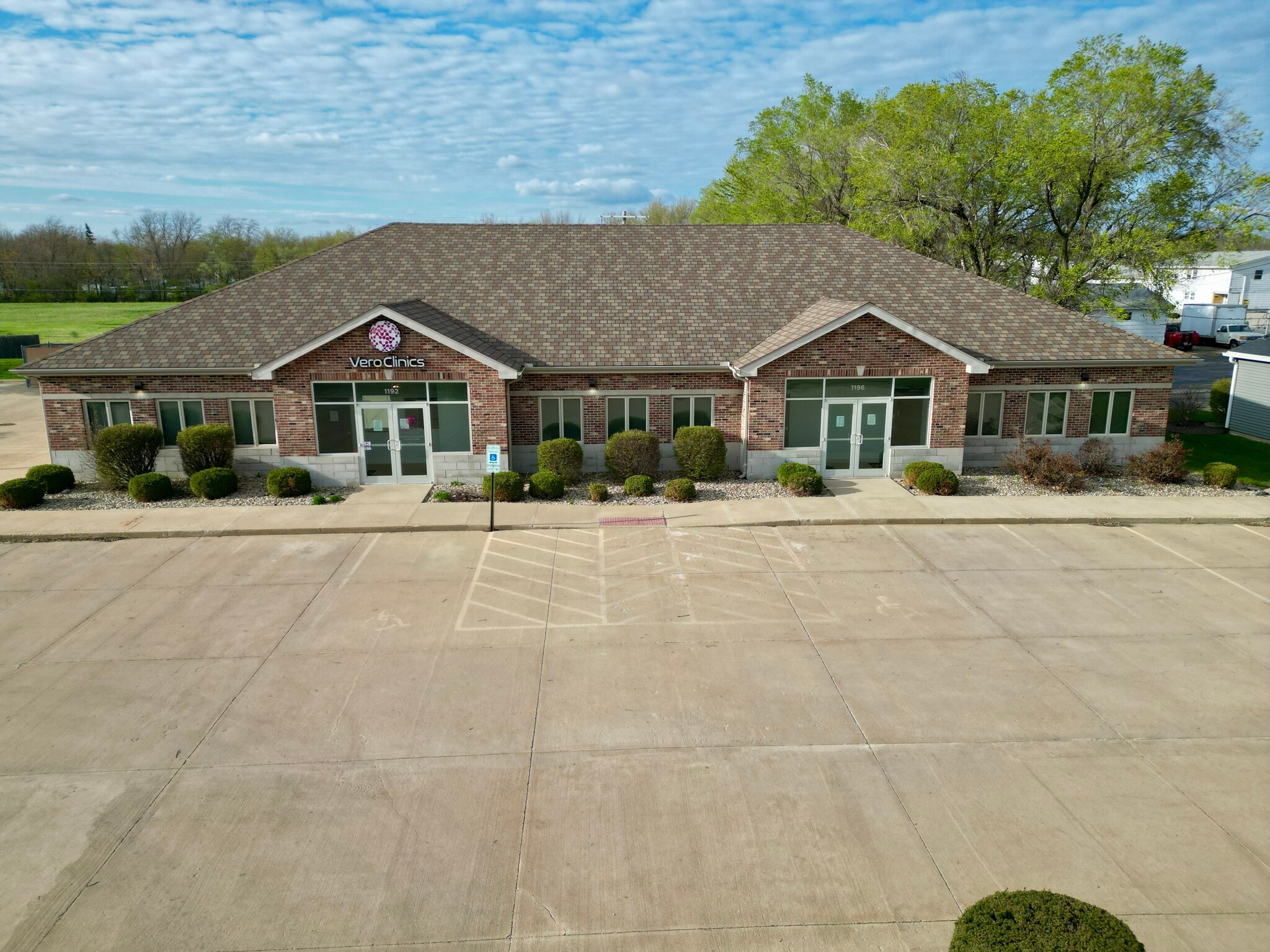 1192 E Pershing Rd, Decatur, IL à louer Photo du bâtiment- Image 1 de 33