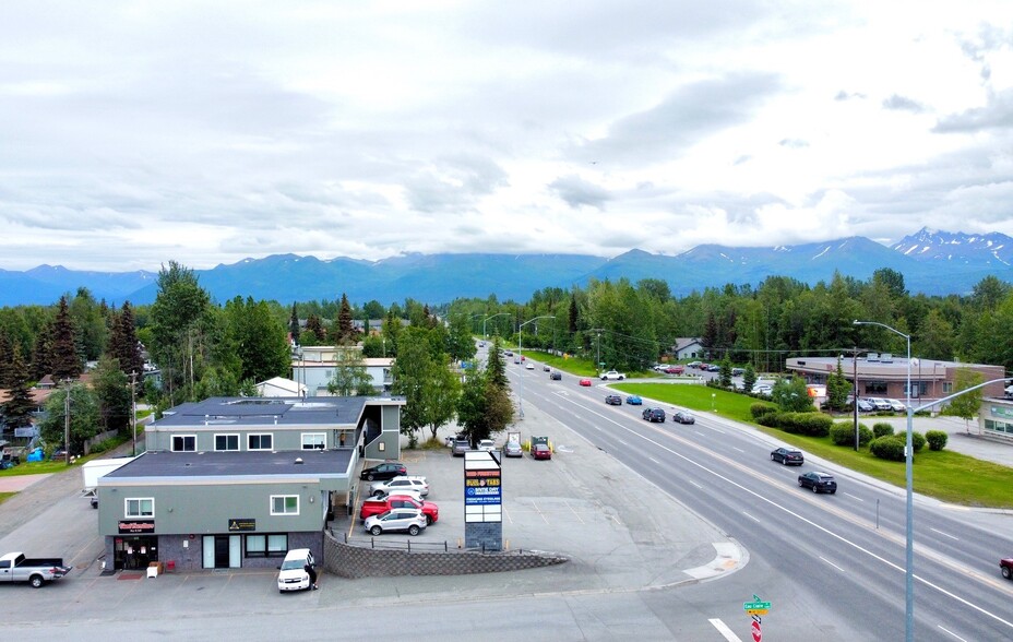 1515 E Tudor Rd, Anchorage, AK à vendre - Photo du bâtiment - Image 3 de 4