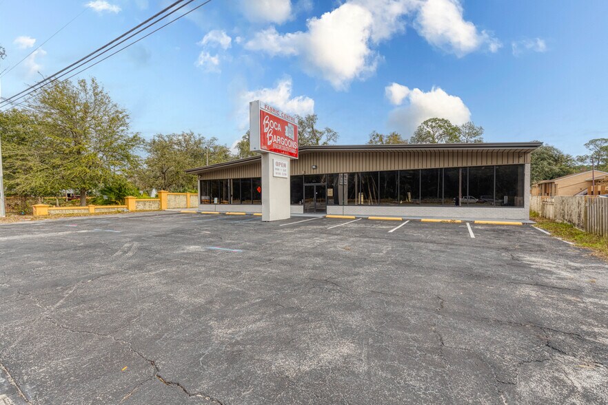 5953 Roosevelt Blvd, Jacksonville, FL à vendre - Photo du bâtiment - Image 3 de 18