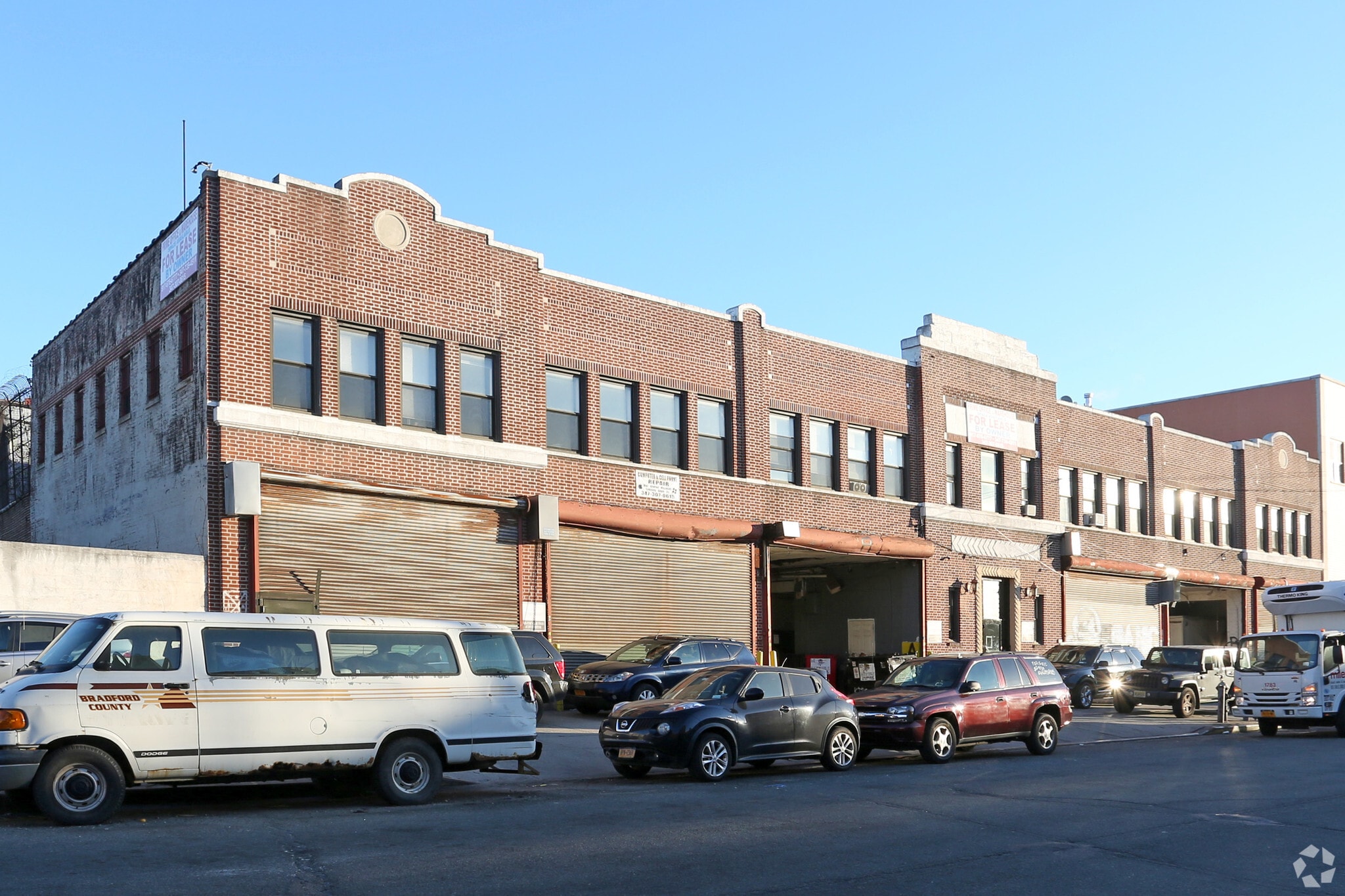 23-23 Borden Ave, Long Island City, NY for lease Primary Photo- Image 1 of 3